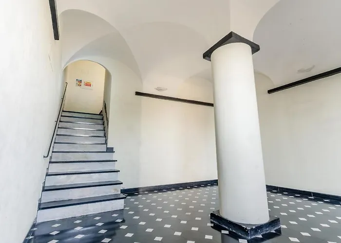 4 Beds-sea View With Private Garage Apartment *