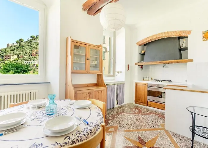 4 Beds-sea View With Private Garage Apartment Camogli